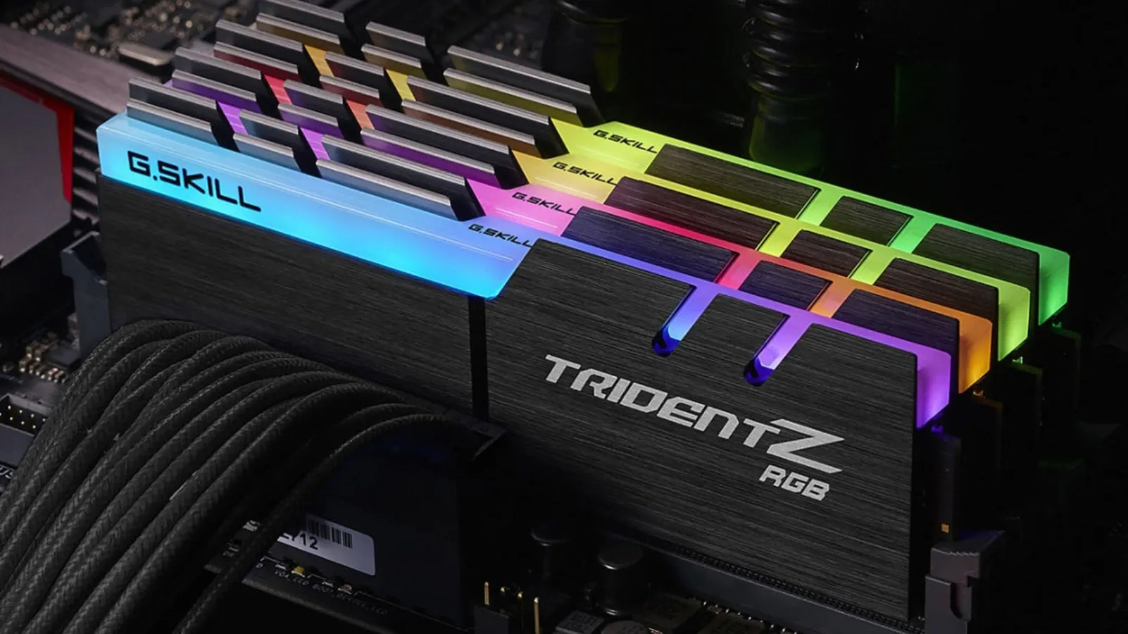 تفاوت رم DDR4 و DDR5 چیست؟ مقایسه تخصصی سرعت، ظرفیت و قیمت